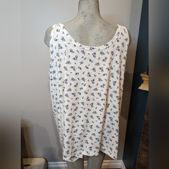 Torrid Super Soft Slub Scoop Tank cream ditsy floral size 3x - Picture 7 of 12